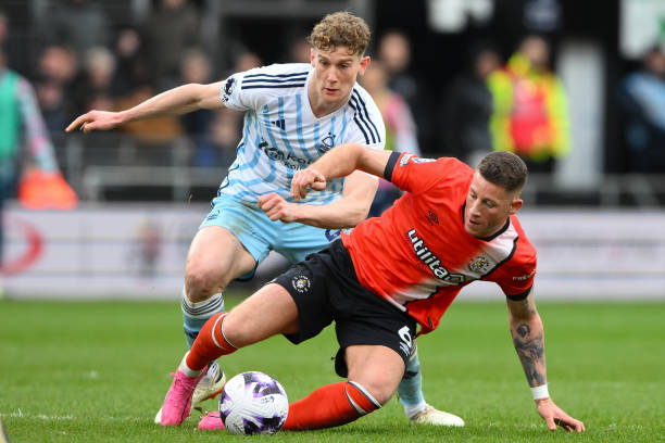 两者的表现 两者的表现